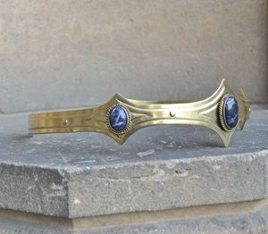 MEDIEVAL GOTHIC CROWN WITH SODALITE, 3 STONES - TIARAS, CROWNS{% if kategorie.adresa_nazvy[0] != zbozi.kategorie.nazev %} - SHOES, COSTUMES{% endif %}