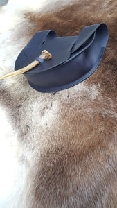 SAC DE CEINTURE EN CUIR AVEC ANTLERIE, noir