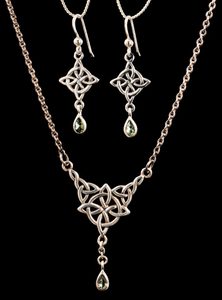 ELEANOR, MOLDAVITE SET, SILBER - SILBERSCHMUCK-SETS{% if kategorie.adresa_nazvy[0] != zbozi.kategorie.nazev %} - SILBER SCHMUCKSTÜCKE{% endif %}