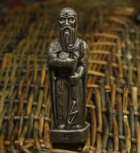 PERUN, GOD OF THUNDER, SLAVIC STATUE 15CM - SLAVIC STATUES, BOHEMIA, MORAVIA{% if kategorie.adresa_nazvy[0] != zbozi.kategorie.nazev %} - SCULPTURES, GARDEN DECOR{% endif %}