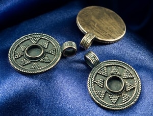 LADOGA, PENDENTIF VIKING, BRONZE - OBJETS EN BRONZE{% if kategorie.adresa_nazvy[0] != zbozi.kategorie.nazev %} - BIJOUTERIE{% endif %}