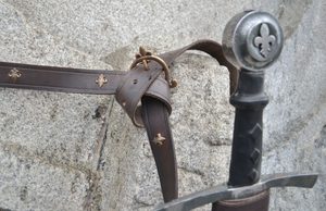 LEATHER SCABBARD for ONE HANDED swords, Fleur de Lis