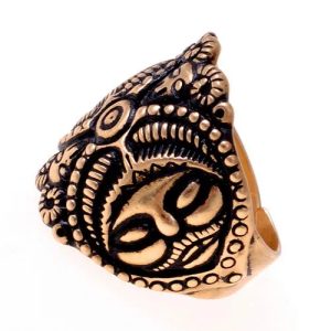 Bague celtique - Latène, avec visage, bronze