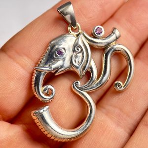 Om Ganesh, silver pendant with amethyst, Ag 925