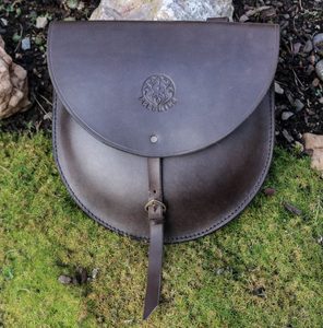 LEATHER CASE FOR PAN