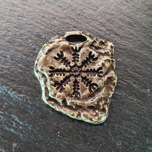 AEGISHJALMUR - Heaume de Crainte, Pendentif, Zinc