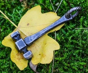 HAMMAR, FORGED THOR'S HAMMER - VIKING PENDANTS{% if kategorie.adresa_nazvy[0] != zbozi.kategorie.nazev %} - JEWELLERY - BRONZE, ZINC{% endif %}