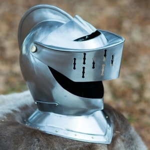 ARMET, CASQUE MÉDIÉVAL - CASQUES MÉDIÉVAUX{% if kategorie.adresa_nazvy[0] != zbozi.kategorie.nazev %} - ARMURES ET BOUCLIERS{% endif %}