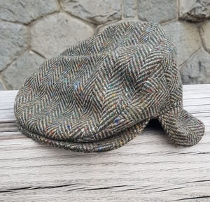 ESKE HAT TWEED, CAP WITH FLAP, GREY - CAPS, HATS FROM IRELAND{% if kategorie.adresa_nazvy[0] != zbozi.kategorie.nazev %} - WOOLEN PRODUCTS, IRELAND{% endif %}