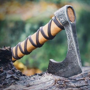 VALKNUT etched Viking Axe