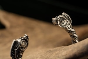 COLLACH, CELTIC BOAR, STERLING SILVER BRACELET - ARMBÄNDER{% if kategorie.adresa_nazvy[0] != zbozi.kategorie.nazev %} - SILBER SCHMUCKSTÜCKE{% endif %}