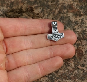 THOR'S HAMMER, small, silver pendant