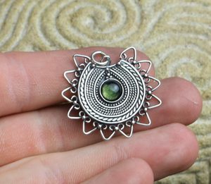 LADA MOLDAVITE, GRANDE MORAVIE PENDENTIF ARGENT 925 - BIJOUX À MOLDAVITES TCHÈQUES{% if kategorie.adresa_nazvy[0] != zbozi.kategorie.nazev %} - BIJOUX EN ARGENT{% endif %}