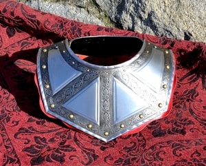 BAROQUE GORGET, THIRTY YEARS WAR - ARMOR PARTS{% if kategorie.adresa_nazvy[0] != zbozi.kategorie.nazev %} - ARMOUR HELMETS, SHIELDS{% endif %}