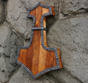 THOR'S HAMMER, DÉCORATION MURALE - ACCESSOIRES POUR LA MAISON{% if kategorie.adresa_nazvy[0] != zbozi.kategorie.nazev %} - FER FORGÉ ET MONNAIE{% endif %}