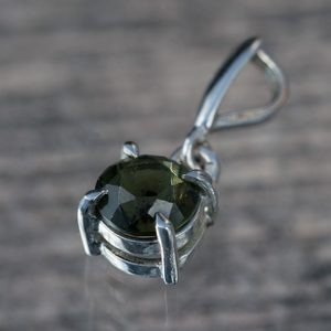 GEMINI, CZECH MOLDAVITE STERLING SILVER PENDANT - MOLDAVITE{% if kategorie.adresa_nazvy[0] != zbozi.kategorie.nazev %} - SILBER SCHMUCKSTÜCKE{% endif %}