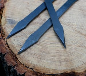 THE VETERAN THROWING KNIVES, SET OF 3 - SHARP BLADES - THROWING KNIVES{% if kategorie.adresa_nazvy[0] != zbozi.kategorie.nazev %} - WEAPONS - SWORDS, AXES, KNIVES{% endif %}