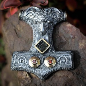 SCANIA THOR'S HAMMER, SILVER PENDANT WITH MOLDAVITE - ANHÄNGER - SCHMUCK, SILBER{% if kategorie.adresa_nazvy[0] != zbozi.kategorie.nazev %} - SILBER SCHMUCKSTÜCKE{% endif %}