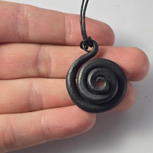 Geschmiedete Spirale, Anhänger