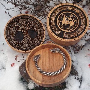 CELTIC OAK BOX FOR JEWELRY, BRACELETS AND COINS - CORDS, BOXES, CHAINS{% if kategorie.adresa_nazvy[0] != zbozi.kategorie.nazev %} - JEWELLERY - BRONZE, ZINC{% endif %}