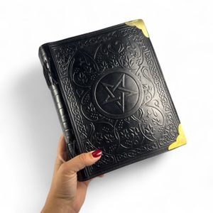 Livre des ombres, livre en cuir - carnet de notes