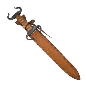 Donn Cúailnge, Celtic dagger