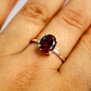 ALIOTH, ring, garnet silver 925/1000