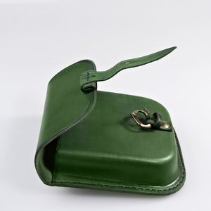 GENTLEMAN, Leather Belt Bag - green