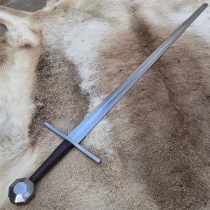 One-handed medieval sword Mack, Full Tang