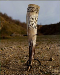 Vegvísir, Viking Drinking Horn