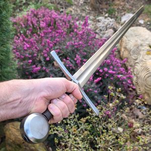 One-handed medieval sword Hankin, Full Tang