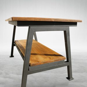 INDUSTRIAL DESIGNTISCH - SCHMIEDEWOHNACCESSOIRES{% if kategorie.adresa_nazvy[0] != zbozi.kategorie.nazev %} - SCHMIEDEARBEITEN, MINTAGE{% endif %}