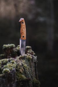 Couteau Utvær HELLE