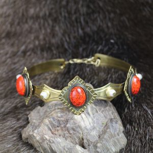 REGINA - Medieval Crown, brass and glass