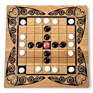 FIDCHELL Celtic board game version BRIAN BORU with oak board, glass