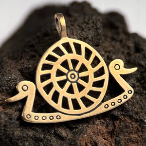SWAN SHIP WITH SUN, bronze age, bronze pendant