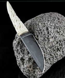 FLÓKI, VIKING KNIFE, ANTLER, DAMASCUS STEEL - KNIVES{% if kategorie.adresa_nazvy[0] != zbozi.kategorie.nazev %} - WEAPONS - SWORDS, AXES, KNIVES{% endif %}