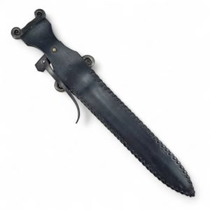 Glas Gaibhnenn, Celtic dagger/sword