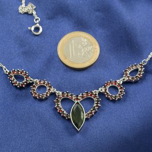 WARTA, SILVER NECKLACE, MOLDAVITE, GARNET - MOLDAVITES, CZECH{% if kategorie.adresa_nazvy[0] != zbozi.kategorie.nazev %} - SILVER JEWELLERY{% endif %}