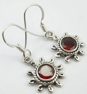 VALENTINA, silver earrings, garnet, Ag 925/1000