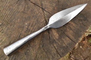 HAND FORGED SPEAR - POLISHED - GEHÄMMERTE PRODUKTE{% if kategorie.adresa_nazvy[0] != zbozi.kategorie.nazev %} - SCHMIEDEARBEITEN, MINTAGE{% endif %}