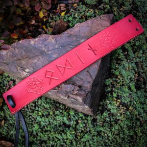 ODIN, LEATHER BRACELET, RED - WRISTBANDS{% if kategorie.adresa_nazvy[0] != zbozi.kategorie.nazev %} - LEATHER PRODUCTS{% endif %}