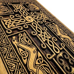 Celtic cross with dog motifs, wooden wall picture 21x30cm, knitted frame