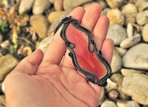 AGATE PENDANT RED - PIERRES ET FANTASY{% if kategorie.adresa_nazvy[0] != zbozi.kategorie.nazev %} - BIJOUTERIE{% endif %}