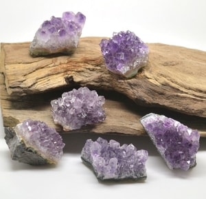 AMETHYST DRUSE, RAW STONE - MINÉRAUX ET ROCHES DÉCORATIFS{% if kategorie.adresa_nazvy[0] != zbozi.kategorie.nazev %} - MINÉRAUX, FOSSILES{% endif %}