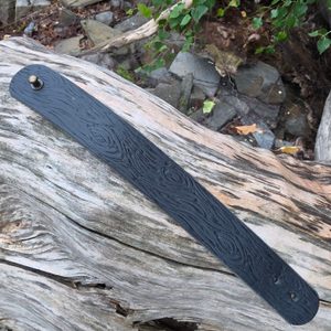 Lederarmband Crann Dubh – Schwarze Baumrinde