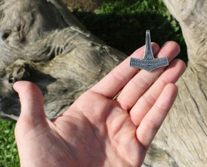 LARGE THOR'S HAMMER, ROMERSDAL, DENMARK, STERLING SILVER - PENDANTS{% if kategorie.adresa_nazvy[0] != zbozi.kategorie.nazev %} - SILVER JEWELLERY{% endif %}