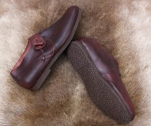 HASTEN, leather viking shoes