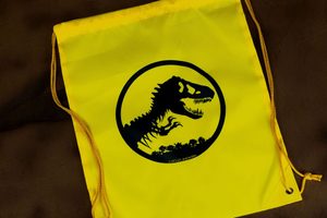 JURASSIC PARK ADVENTURE KIT - JURASSIC PARK - JURSKÝ PARK{% if kategorie.adresa_nazvy[0] != zbozi.kategorie.nazev %} - PRODUITS SOUS LICENCE – FILMS, JEUX, SÉRIES{% endif %}