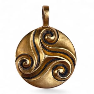 CELTIC TRISKELE, pendant, bronze